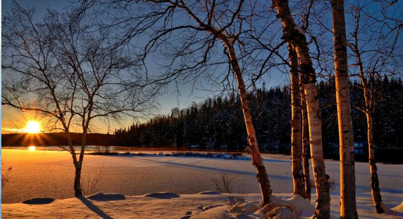 Téli napforduló 2025: meddig lesz világos december 21-én, és mikortól hosszabbodnak a nappalok?