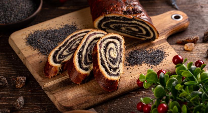 Mennyi kalóriát tartalmaz egy szelet bejgli vagy egy adag töltött káposzta?