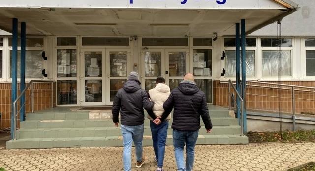 Itt a vége az autókat feltörő delikvensnek