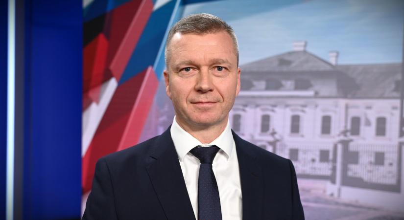 Forró Krisztián: Ha Pellegrini aláírja a Beneš-dekrétumokkal kapcsolatos Btk.-módosítást, lemondok