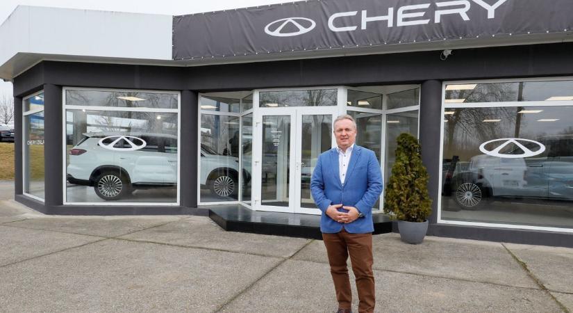 Látta már? Új kínai autómárka jelent meg Zalában (galéria)