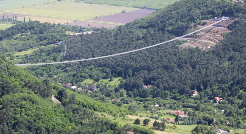 Ahol a lépések is élménnyé válnak – a Nemzeti Összetartozás Hídja a Zemplénben