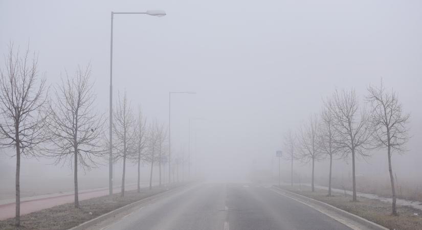 Ma sem lesz változás, szürkeségbe burkolózik az ország