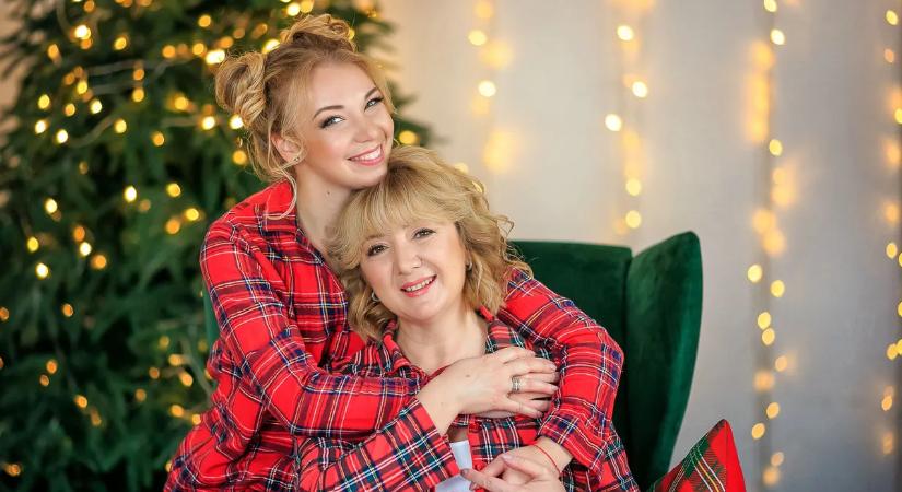 Ezzel lepd meg az unokád – Kényelmes karácsonyi pizsama lustálkodós reggelekhez