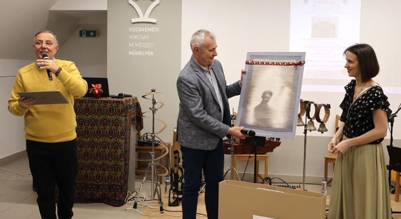 Ez azok az iskolák, akik különleges művészeti reprodukciókat kaptak karácsonyra az MMA-tól