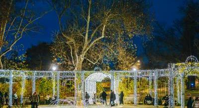 Hétvégi programajánló: ISBN print show, Yoféle adventi vásár, Kolorádó Karácsonyi Buli