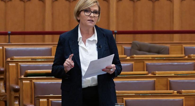 Kálmán Olga: Ember nem járatta le még így magát