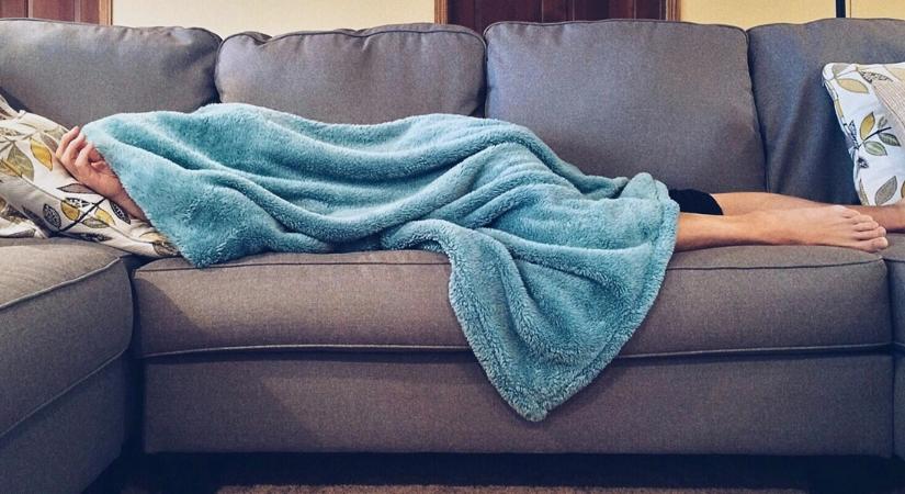 Nem lustaság, hanem súlyos betegség jele: ez állhat a kipihenhetetlen fáradtság hátterében