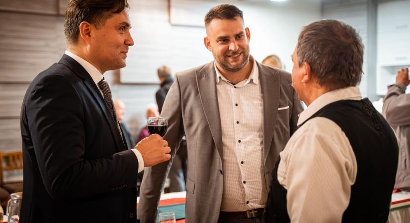 Amikor elfogy a csend: miért volt helyes döntés Pozsonyban hallatni a magyar hangot?