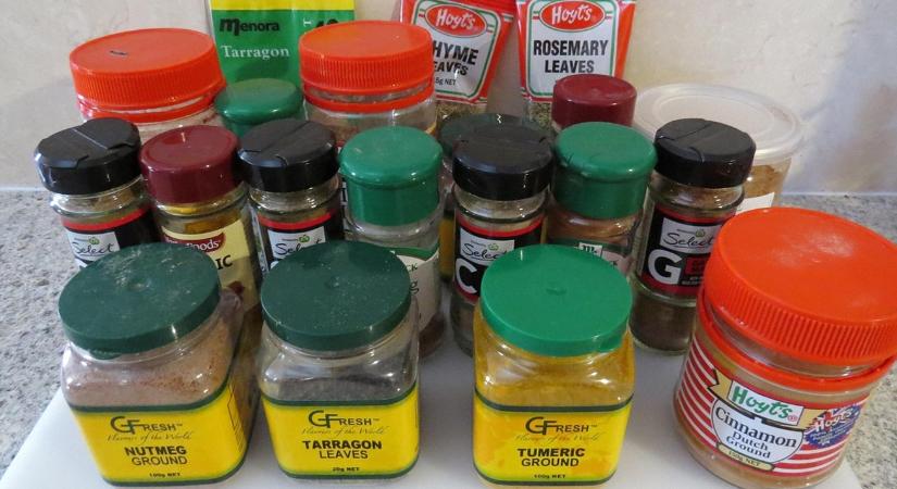 Rákkeltő anyaggal szennyezett fűszer került a boltokba