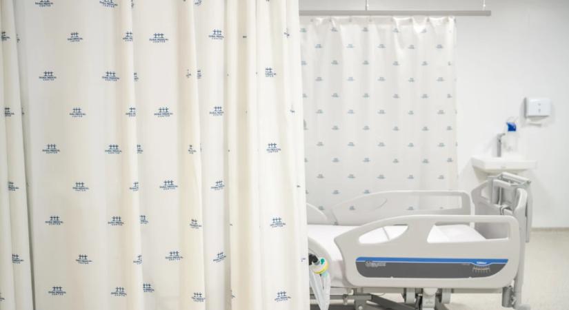 Döbbenetes: ha ma jelentkezel térdprotézisre az állami egészségügyben, 2026 októberéig kell várnod