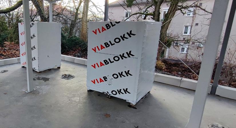 Építőanyagokat loptak egy helyi építkezésről, díj jár a nyomravezetőnek