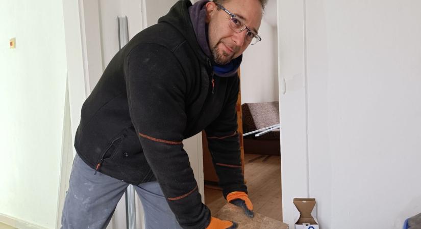 Tűz pusztított a celldömölki lakásban – Karácsonyra új otthona lehet a családnak