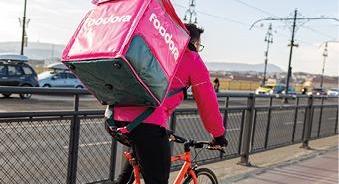 Terjeszkedik a foodora: 21 új városba hozta el idén a gyors kiszállítást