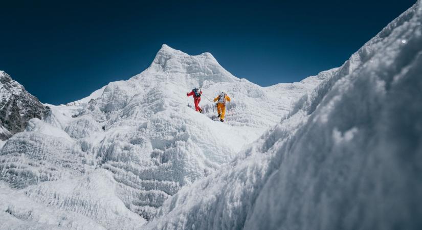 „Életem legnehezebb éjszakája” – 5000 méter magasan kapott szívinfarktust a világrekorder hegymászó