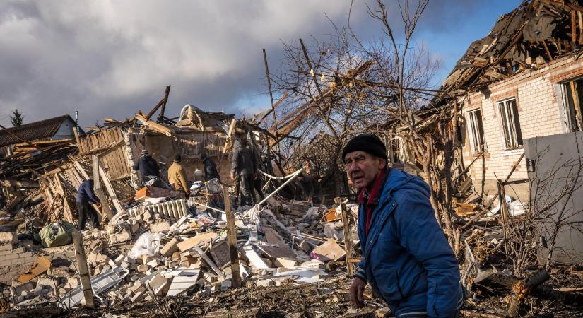 Felmérés készült, az ukránok háromnegyede ellenzi a teljes Donbász átadását, kétharmaduk kész addig viselni a háborút, amíg kell