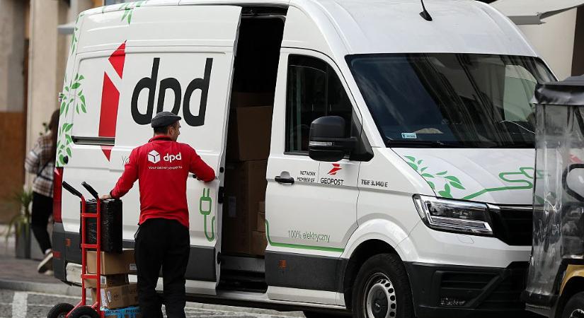 Tovább dagad a DPD-botrány: a kormány és a fogyasztóvédők is rászálltak a cégre