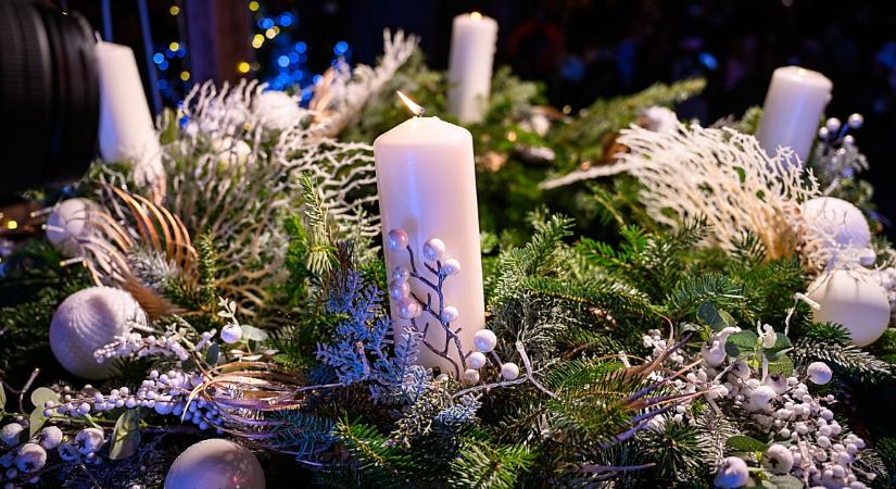 Hétvégén fellobban a negyedik láng is Debrecen adventi koszorúján, mutatjuk a programokat