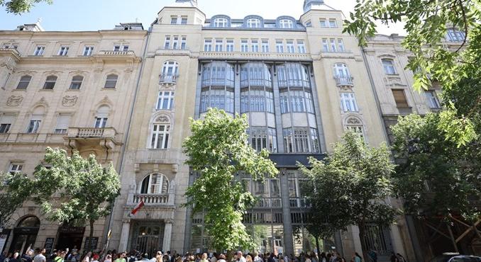 Lemondásra szólítja fel a HUN-REN irányító testületének tagjait az Akadémiai Dolgozók Fóruma