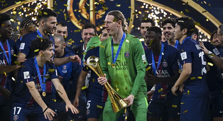 Percek alatt elkelt a PSG hősének összes meze és relikivája