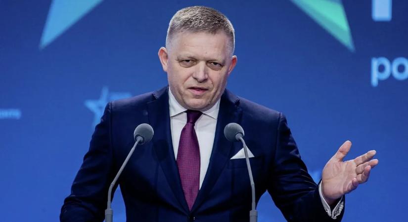 Súlyosan megsérült Robert Fico repülőgépe