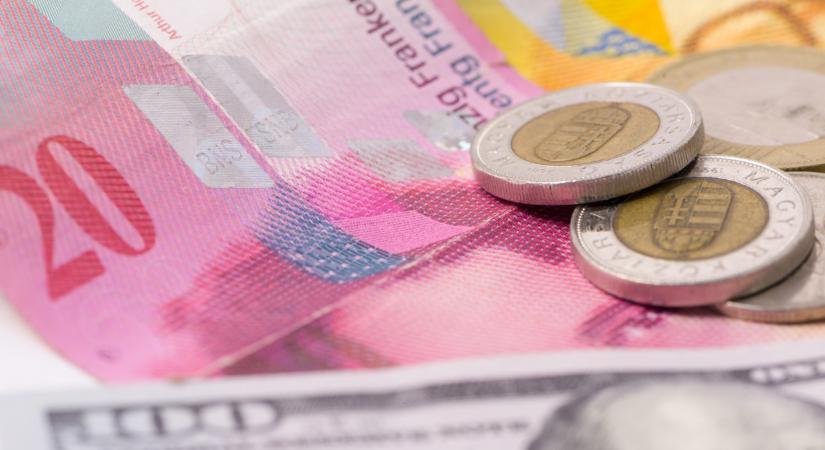 Újabb devizahiteles nyert pert a bank ellen: milliókat kaphat vissza, a késedelmi kamatok is megilletik