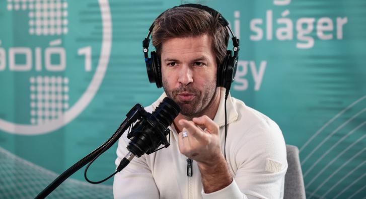 Sebestyén Balázs élő adásban tett felajánlást, kifizeti egy idős nő 600 ezer forintos gázszámláját