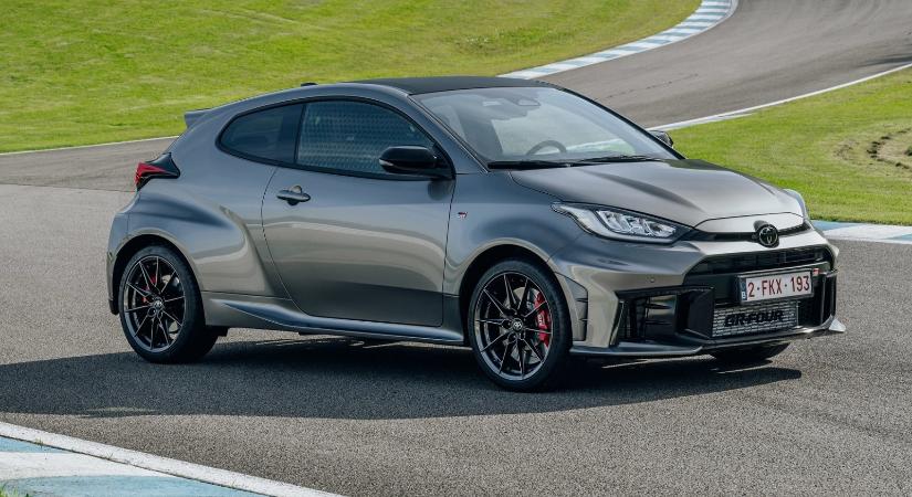 Mutatjuk a frissen betiltott autós reklámot