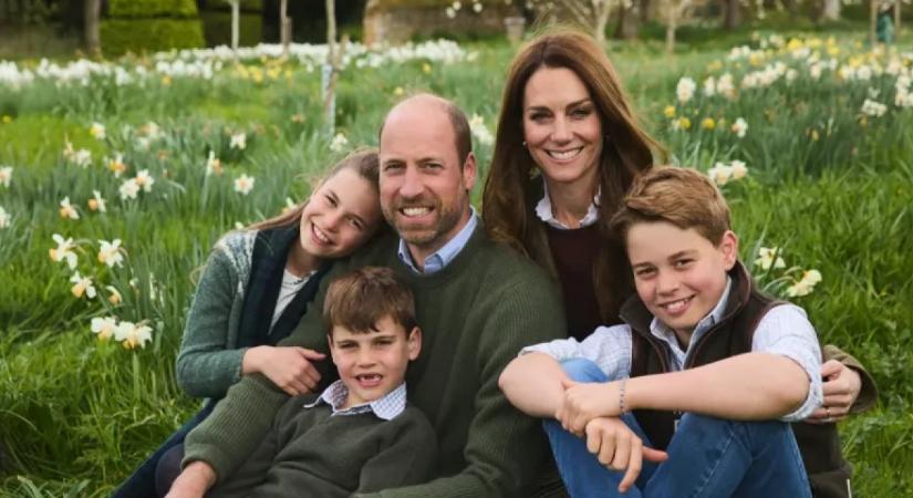 Így kíván boldog karácsonyt Katalin és Vilmos