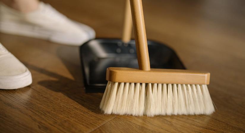 Szinte biztos, hogy eddig rosszul söprögetett, itt a helyes módszer