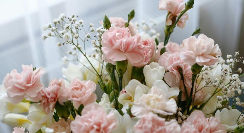 Nyári virágcsokor ajándékba: amikor egy csokor többet mond minden szónál