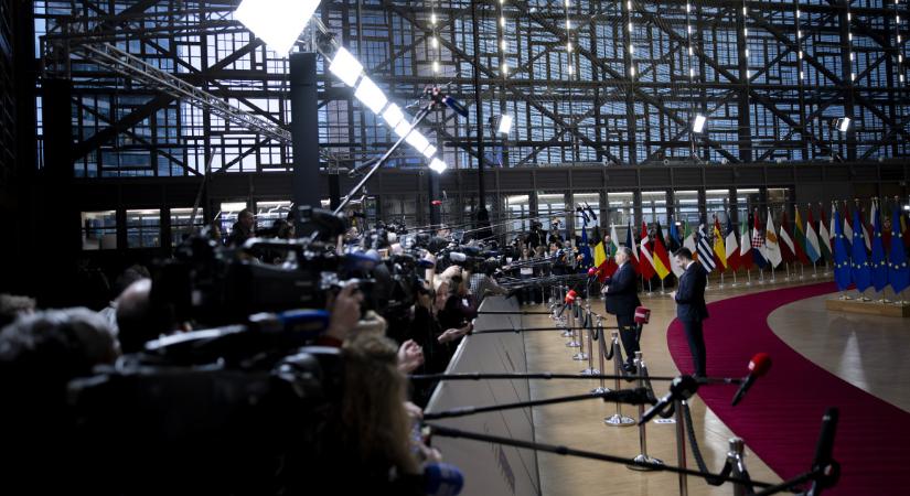 Így érkezett meg Orbán Viktor az EU-csúcsra – videó