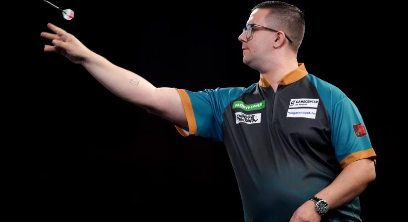 Kovács Patrik jól játszott, de így is kikapott a darts-vb-n