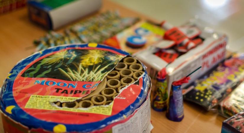 Jelentősen szigorodik Budapesten a szilveszteri petárdázás – térképen, hol lesz tilos