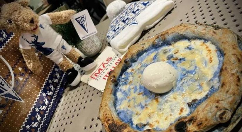 Kék pizza Zalaegerszegen?! De miért?