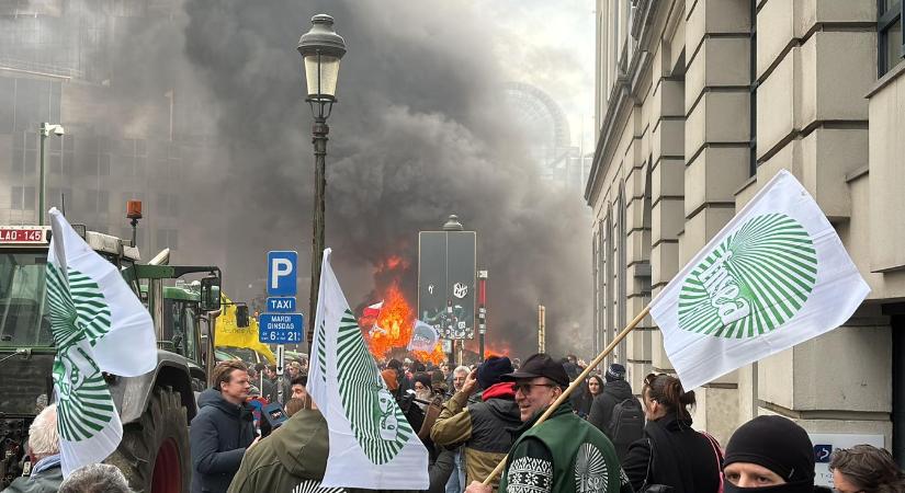 Az elmúlt évtizedek legnagyobb gazdatiltakozása zajlik a belga fővárosban