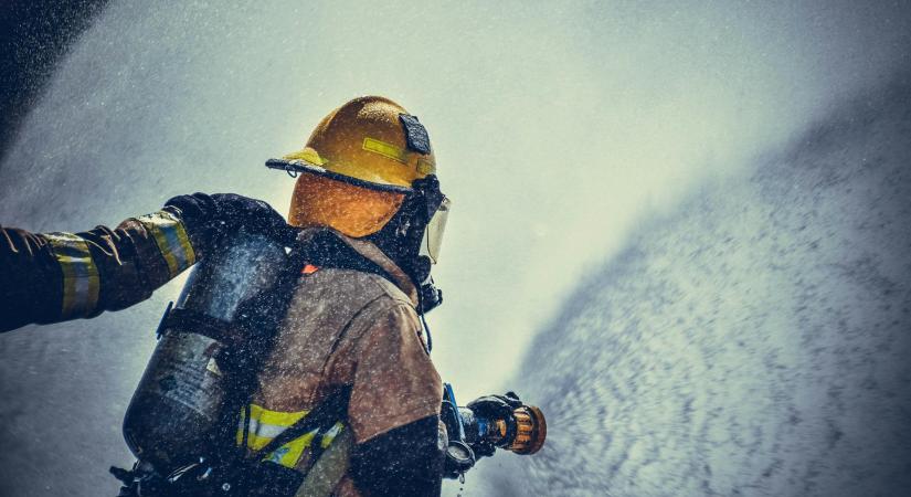 Melléképület égett Kesztölcön