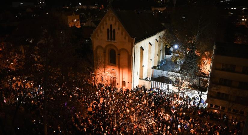 Elértük Kocsis Évát, a lemondásra felszólított debreceni igazgatót, valamint a helyettesét, aki néhány nap után távozott a Szőlő utcából