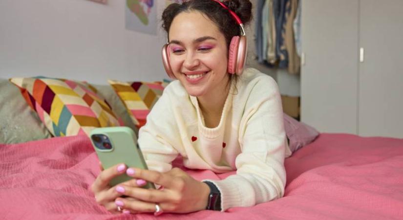 A tiktokerek trendje segít a nyakfájáson: erre jutottak az orvosok