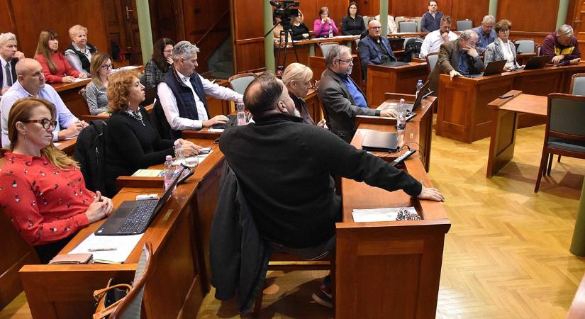 Mi lesz a Lehel Strandfürdő sorsa? – döntöttek a képviselők