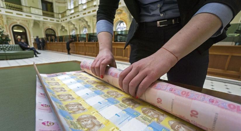 Ukrajna költségvetésében a saját bevételek éppen csak a háborút fedezik