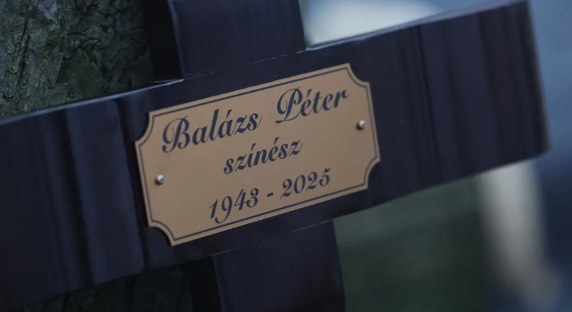 Balázs Péter utolsó útja: megható képeken a legendás színész temetése - Galéria