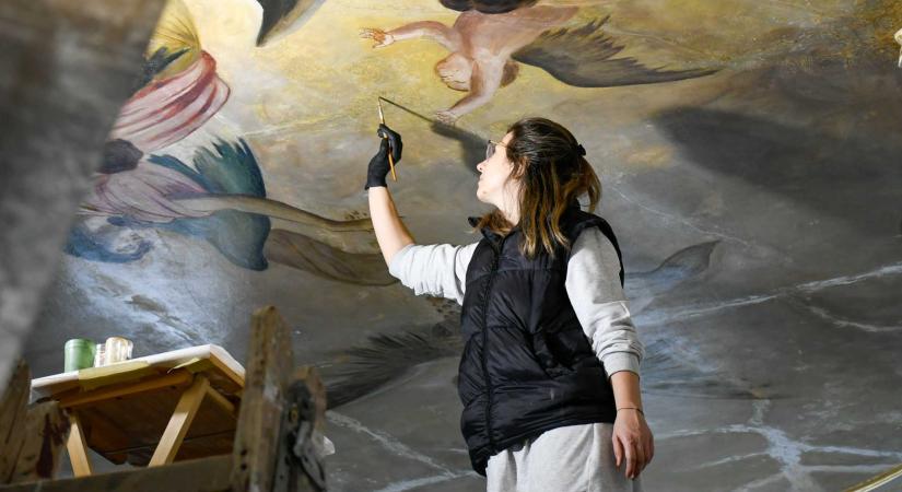 Meglátogatták leendő palotájukat a megyei tanácsosok