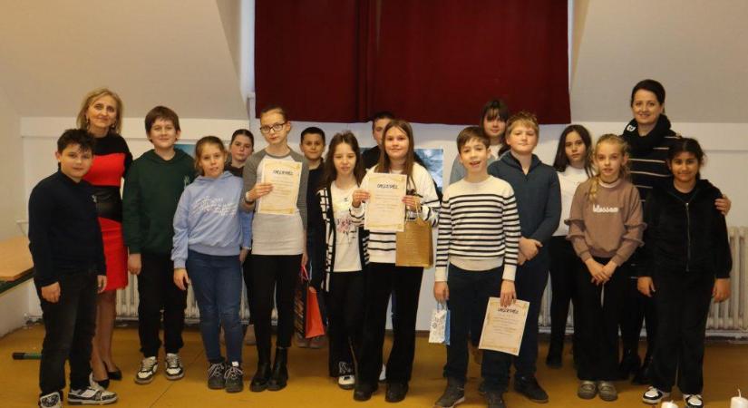 Hét iskola diákjai “mérkőztek” meg a szépkiejtési versenyen