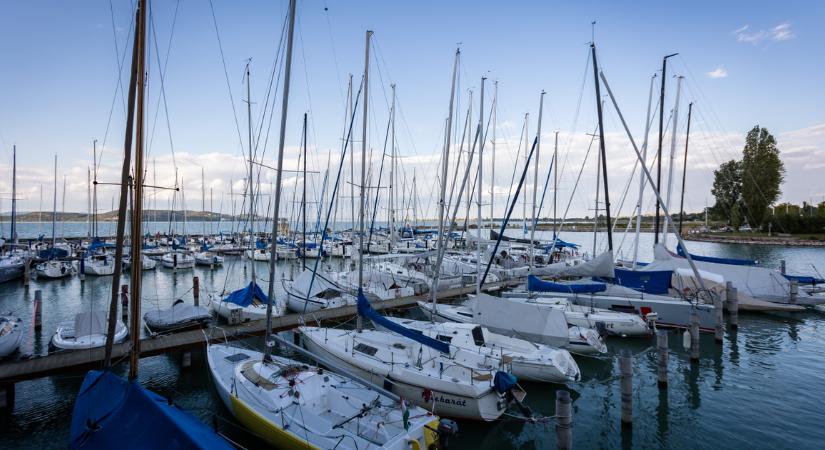 Döntött a kormányhivatal, ismét elutasították a balatonföldvári megakikötő építési engedélyét
