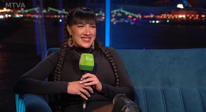 Csúcsról a szakadékba: Tóth Gabi új dallal üzent a nehéz időszak után