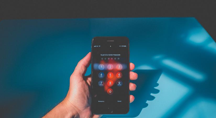Egy 85 éves bajor nyugdíjas kétszer is csapdába csalta a telefonos csalókat