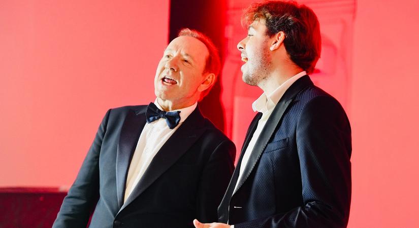 Egy olasz sorozatban ll jra kamerk el Kevin Spacey