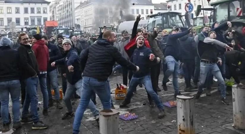 Orbán Balázs: Brüsszel Ukrajnába küldené a pénzt, a gazdák közben a megélhetésért tüntetnek