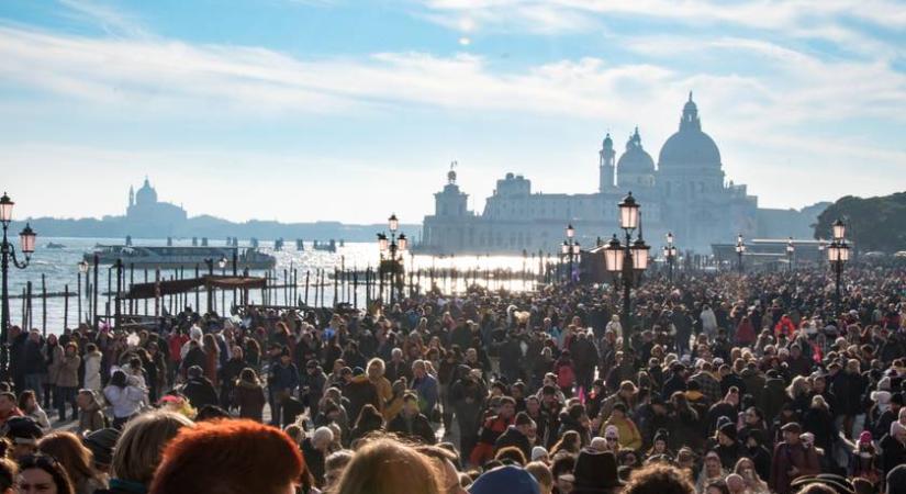Te tudod, hogy melyik országban találhatók ezek a látványosságok?